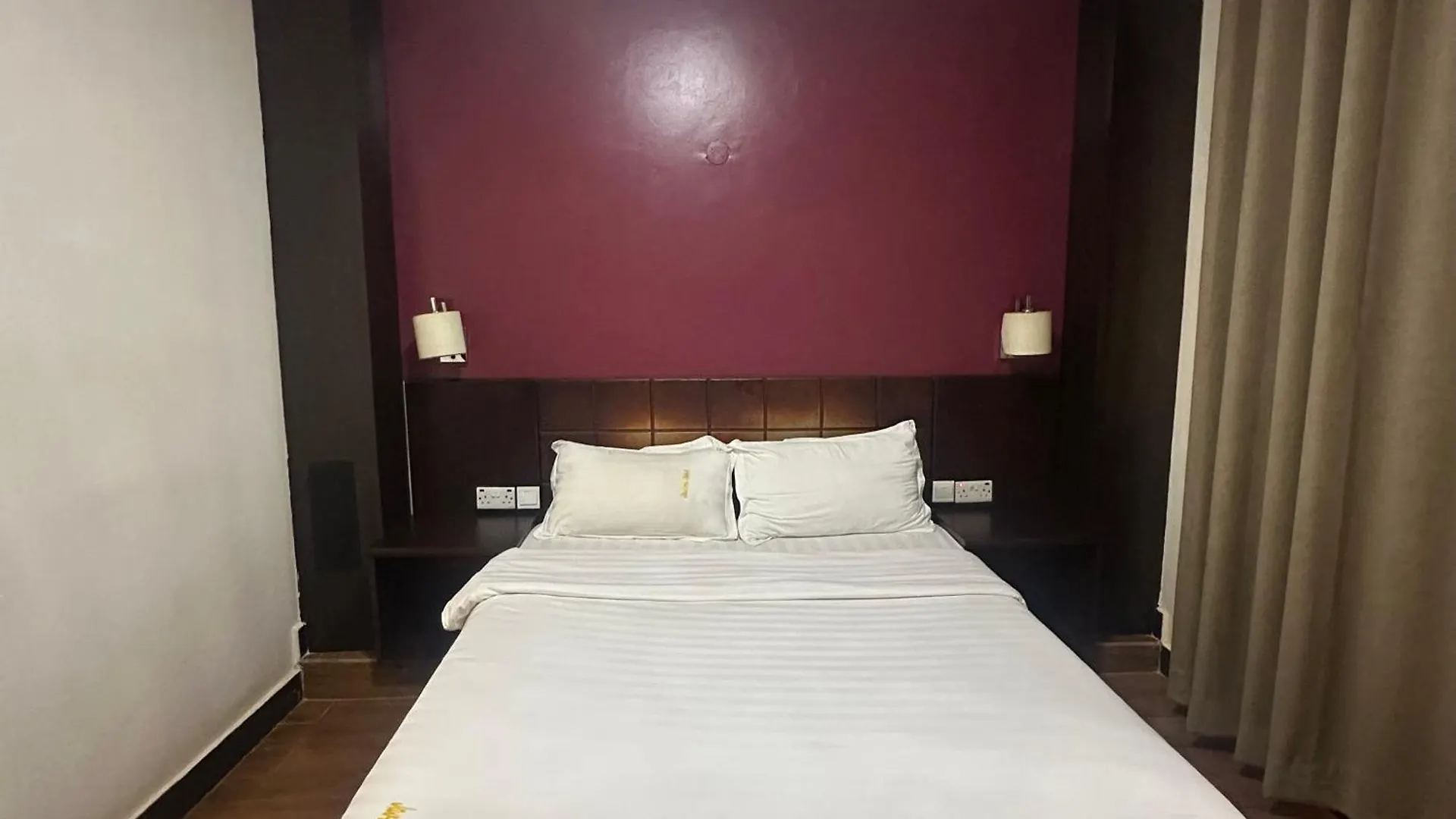 Kibuli Beijing Hotel Кампала 0*,  Уганда